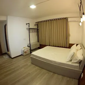 Hotel Elegant ***